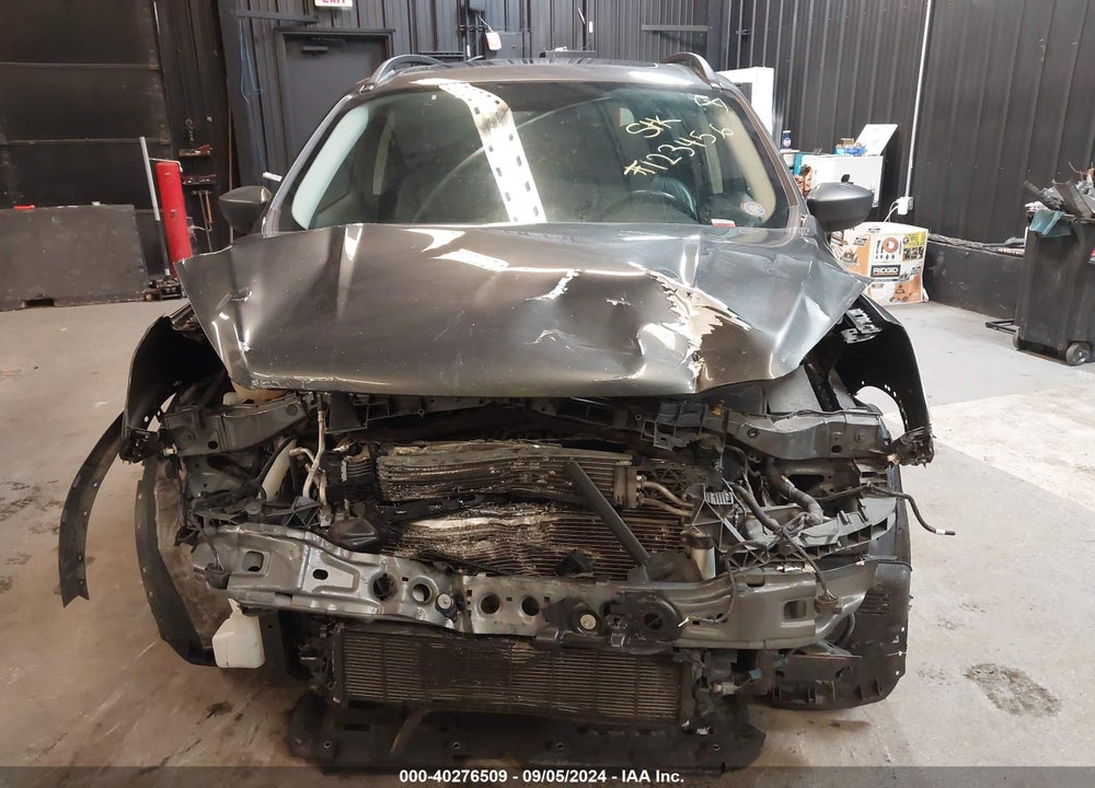 2019 FORD ESCAPE SEL VIN: 1FMCU9HD2KUA28404