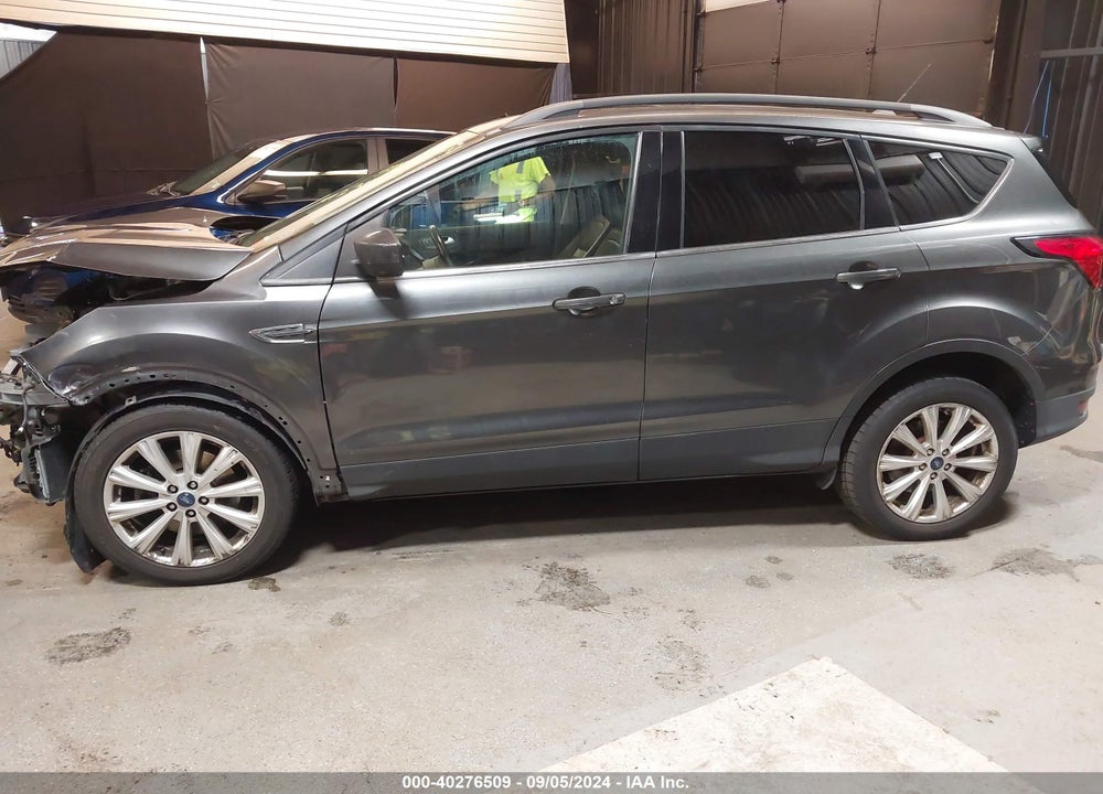 2019 FORD ESCAPE SEL VIN: 1FMCU9HD2KUA28404