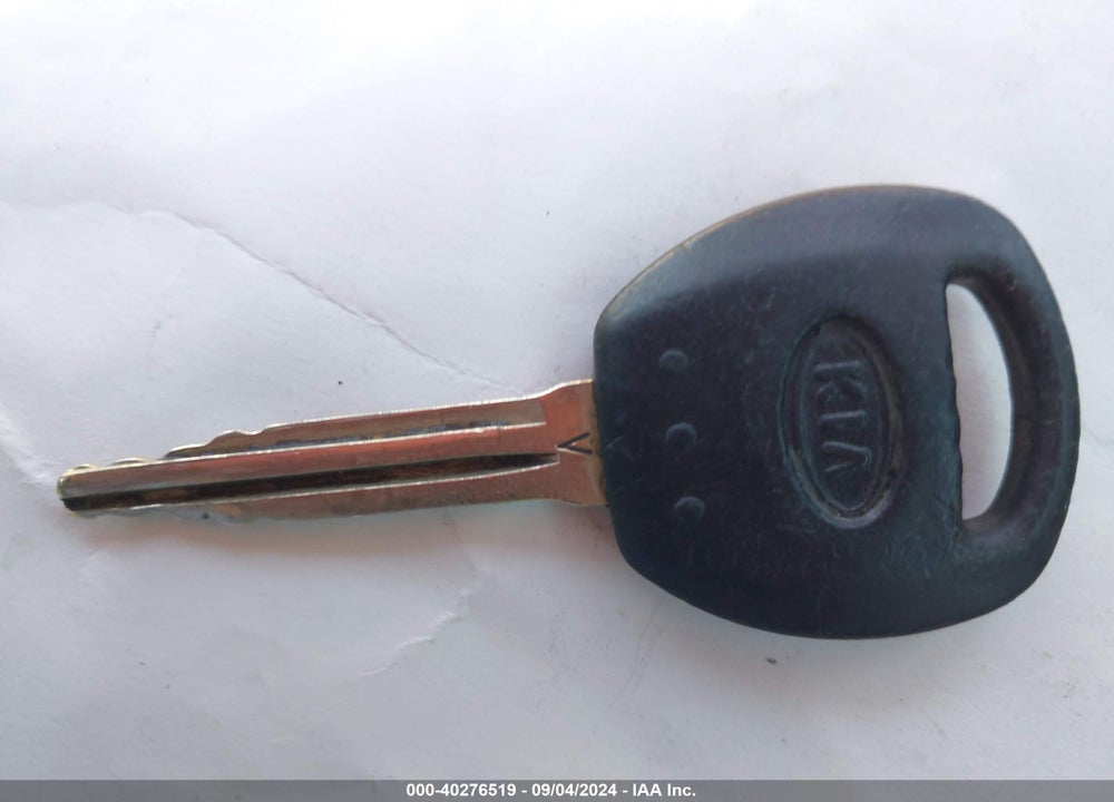 2012 KIA SEDONA LX VIN: KNDMG4C71C6443224