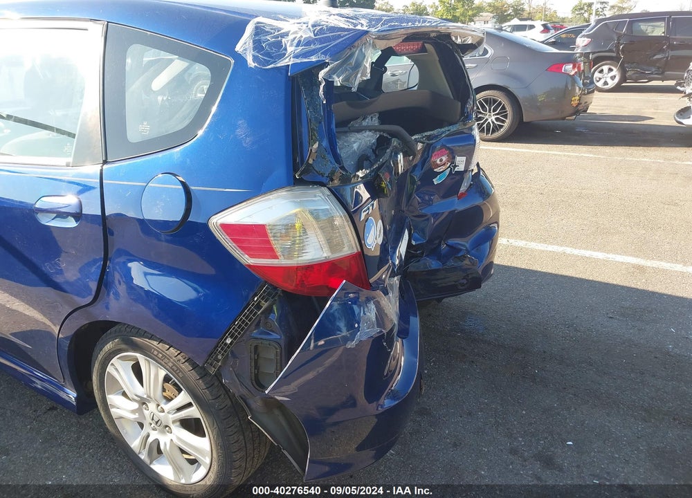 2011 HONDA FIT SPORT VIN: JHMGE8H51BC020367