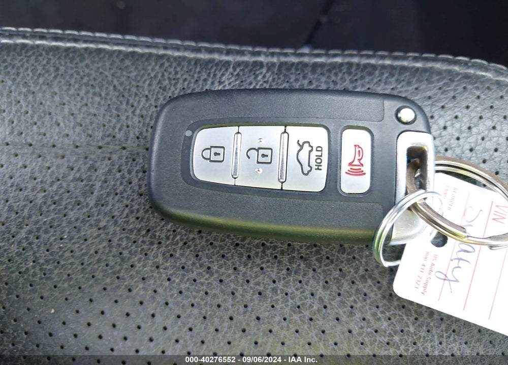 2011 KIA SORENTO EX V6 VIN: 5XYKU4A27BG132187