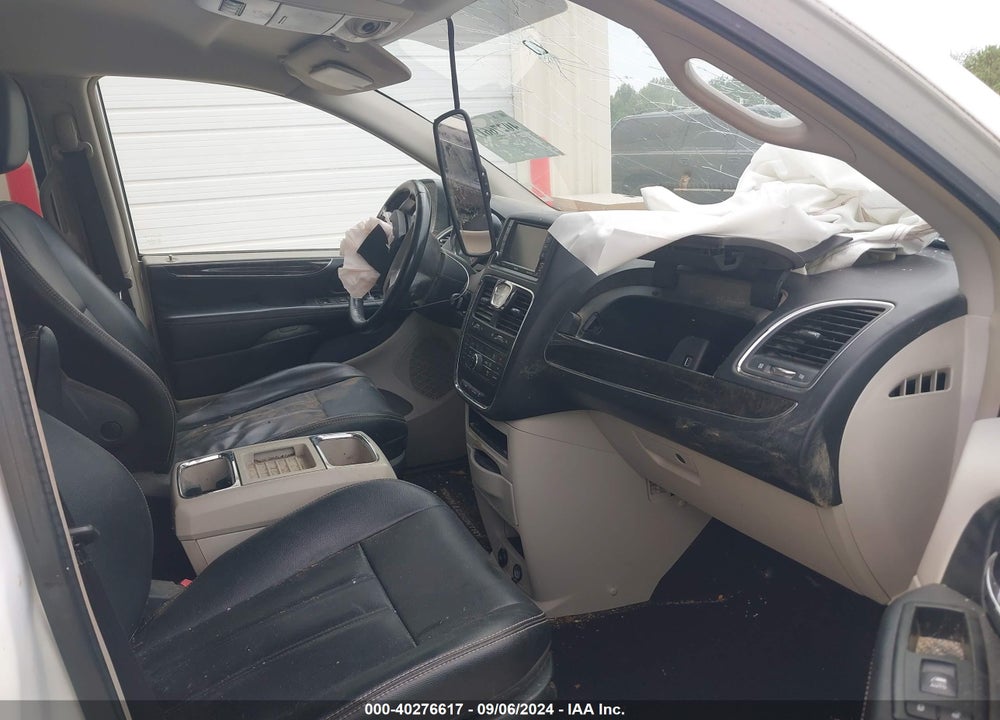 2014 CHRYSLER TOWN & COUNTRY TOURING VIN: 2C4RC1BG4ER446602