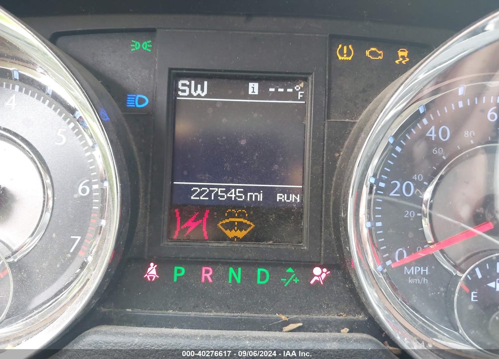2014 CHRYSLER TOWN & COUNTRY TOURING VIN: 2C4RC1BG4ER446602