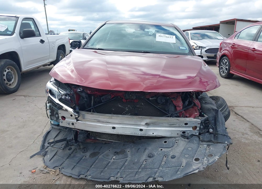 2021 TOYOTA CAMRY LE VIN: 4T1C11AKXMU442780