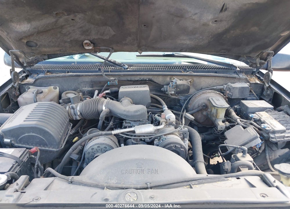 2000 CADILLAC ESCALADE STANDARD VIN: 1GYEK63R1YR216177