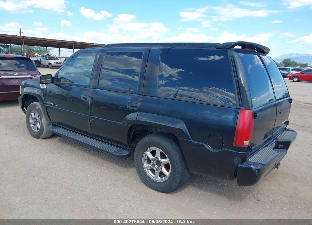 2000 CADILLAC ESCALADE STANDARD VIN: 1GYEK63R1YR216177