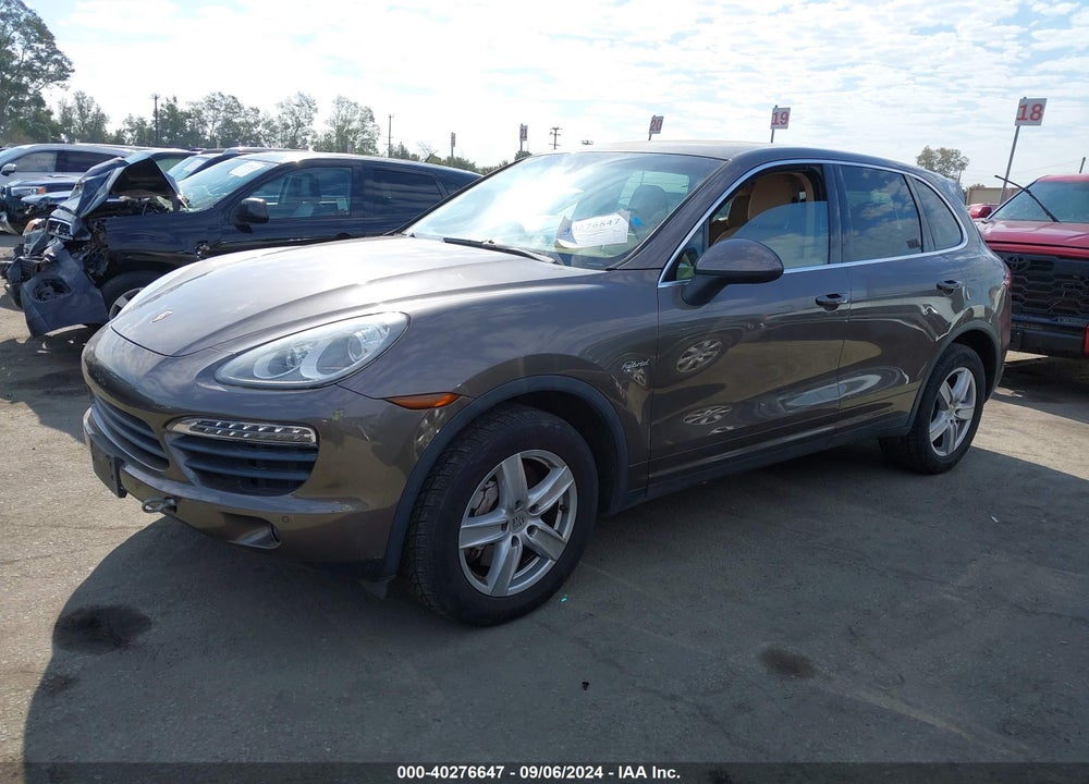 2014 PORSCHE CAYENNE HYBRID S VIN: WP1AE2A2XELA51429