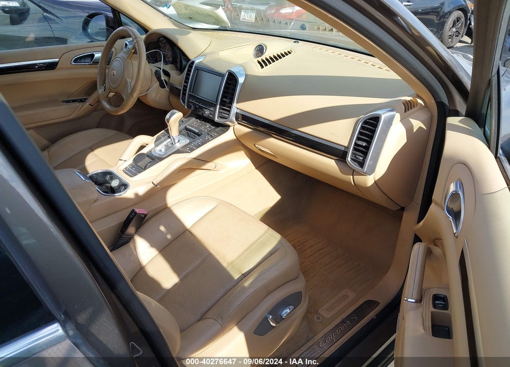2014 PORSCHE CAYENNE HYBRID S VIN: WP1AE2A2XELA51429