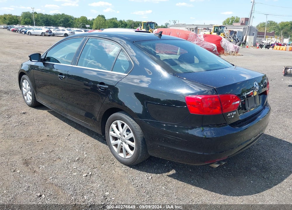 2013 VOLKSWAGEN JETTA 2.5L SE VIN: 3VWDP7AJ3DM422860