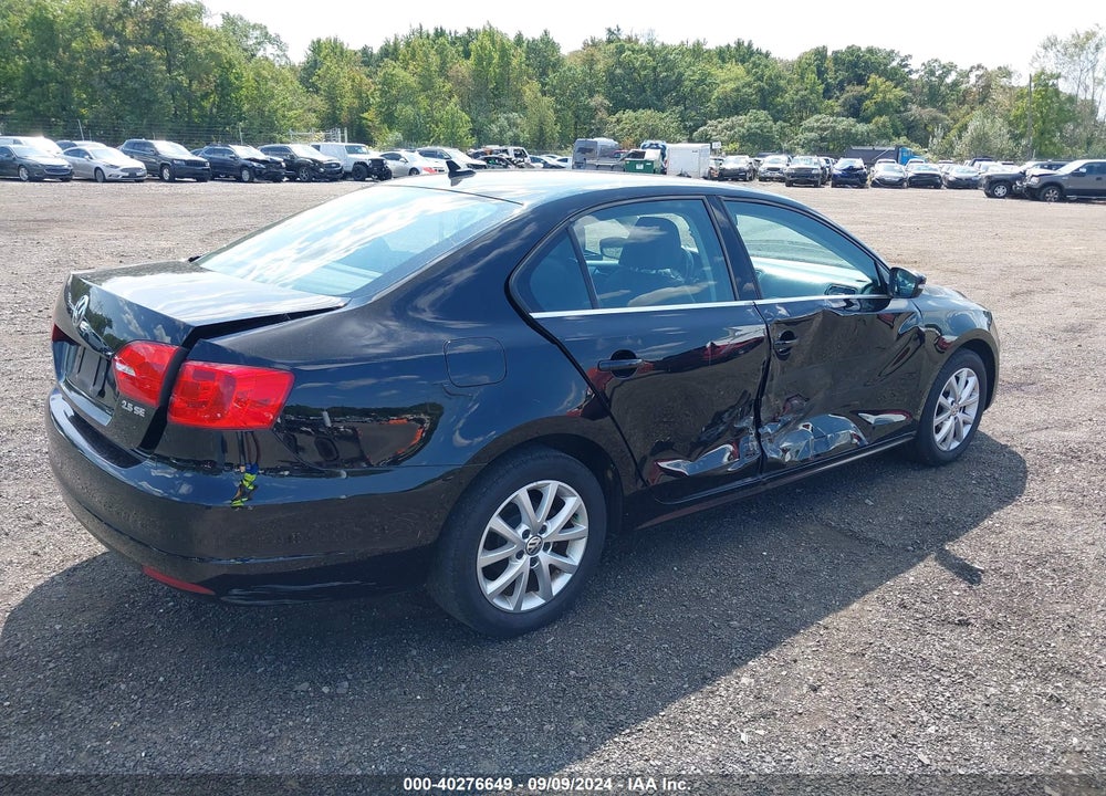 2013 VOLKSWAGEN JETTA 2.5L SE VIN: 3VWDP7AJ3DM422860