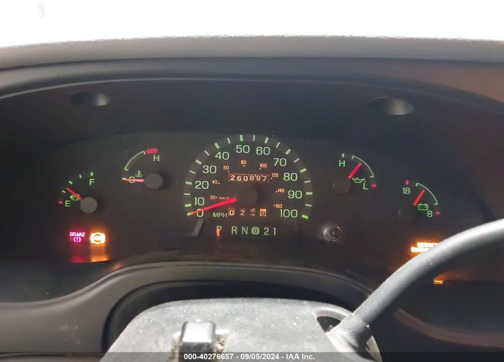 2000 FORD E-150 XL/XLT VIN: 1FMRE11W0YHB13067
