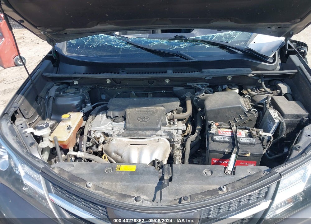 2015 TOYOTA RAV4 XLE VIN: 2T3WFREV9FW152526