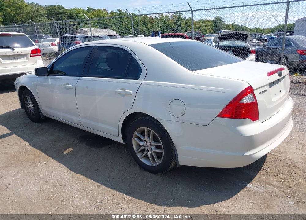 2010 FORD FUSION S VIN: 3FAHP0GA5AR180581