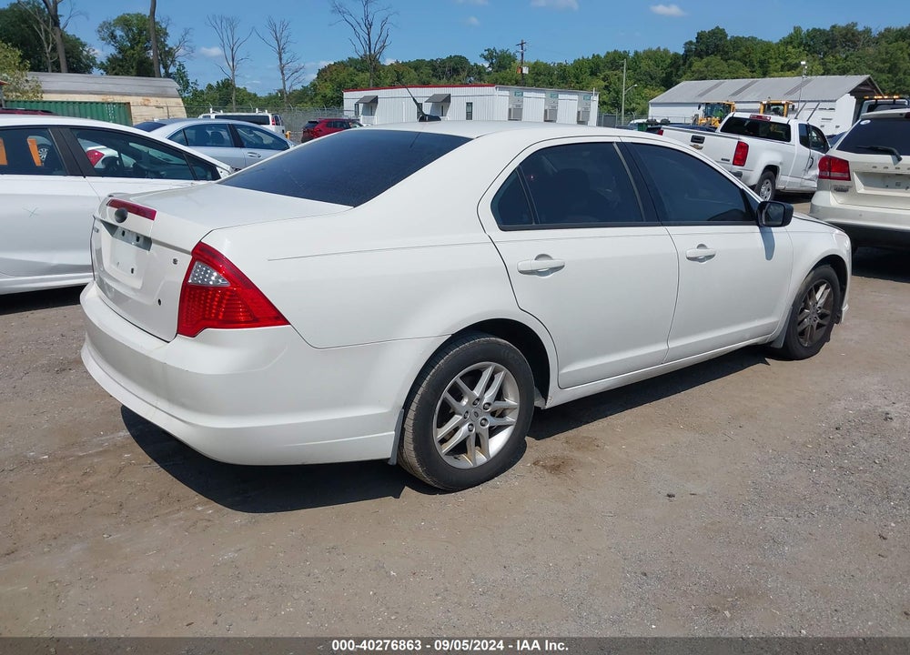 2010 FORD FUSION S VIN: 3FAHP0GA5AR180581