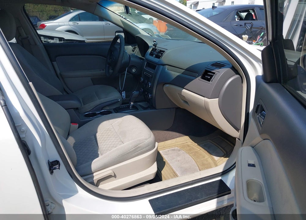 2010 FORD FUSION S VIN: 3FAHP0GA5AR180581