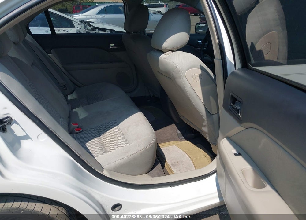 2010 FORD FUSION S VIN: 3FAHP0GA5AR180581