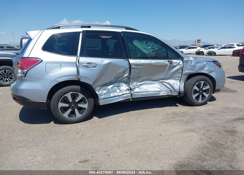 2018 SUBARU FORESTER 2.5I PREMIUM VIN: JF2SJAGC5JH608936
