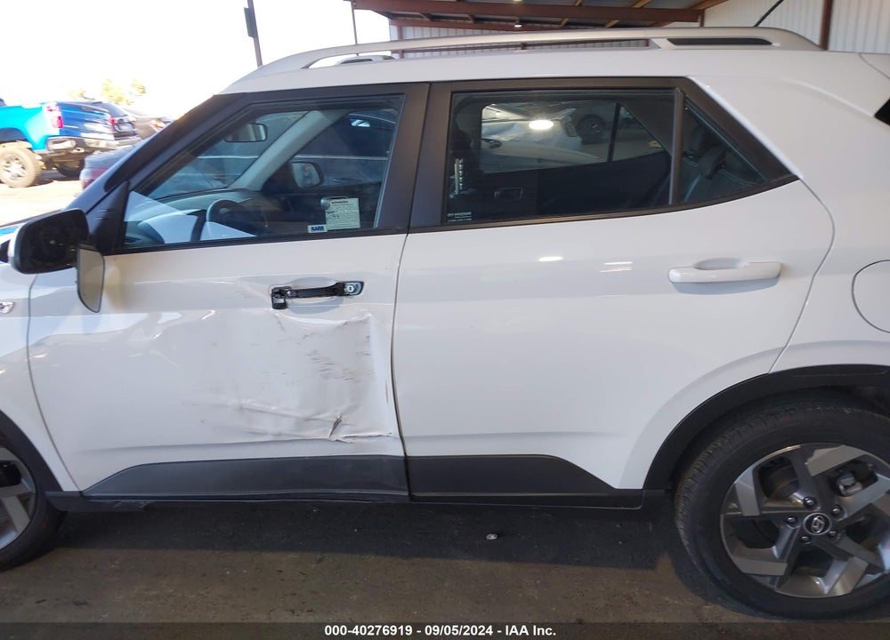 2023 HYUNDAI VENUE SEL VIN: KMHRC8A38PU222080