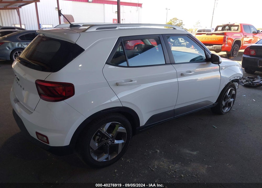2023 HYUNDAI VENUE SEL VIN: KMHRC8A38PU222080