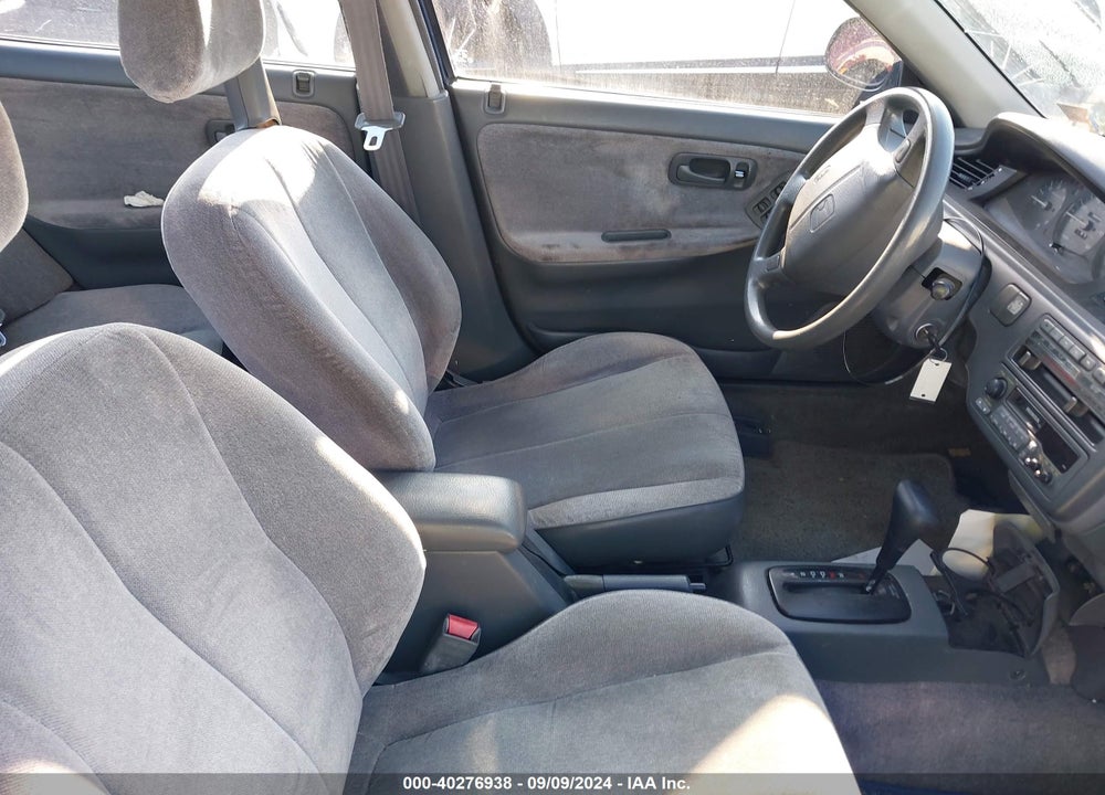 1995 HONDA CIVIC LX VIN: 1HGEG8653SL063986