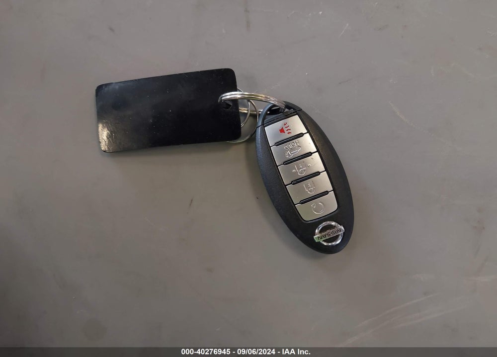 2017 NISSAN ROGUE SV VIN: JN8AT2MV5HW284106