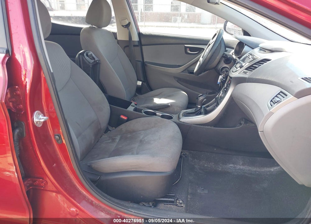 2014 HYUNDAI ELANTRA SE VIN: 5NPDH4AE5EH546377
