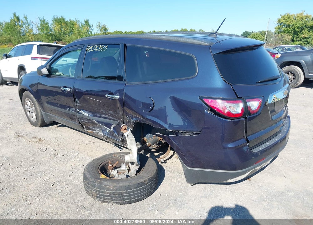2015 CHEVROLET TRAVERSE LS VIN: 1GNKRFED2FJ145337