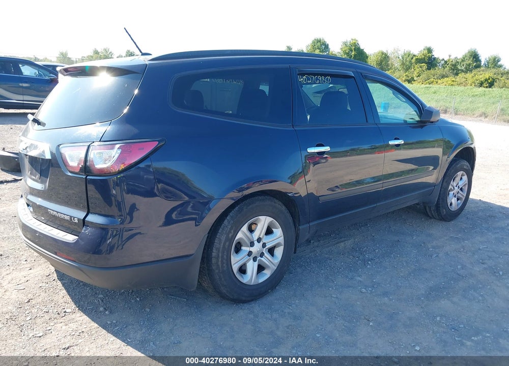2015 CHEVROLET TRAVERSE LS VIN: 1GNKRFED2FJ145337
