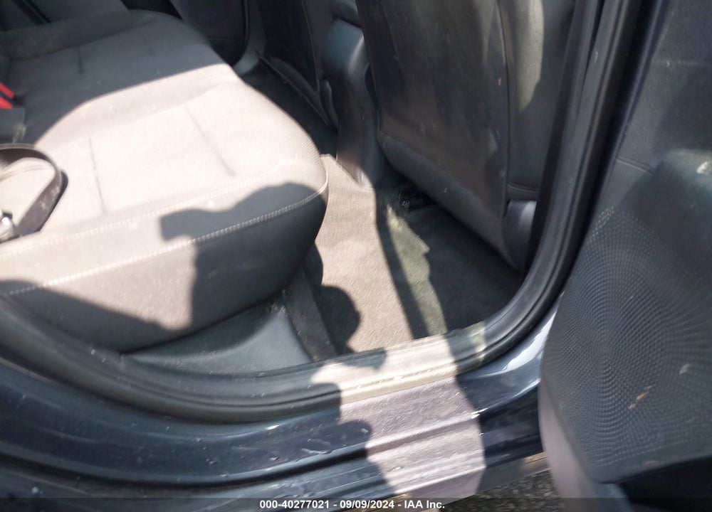 2019 KIA FORTE LXS VIN: 3KPF24AD3KE060409