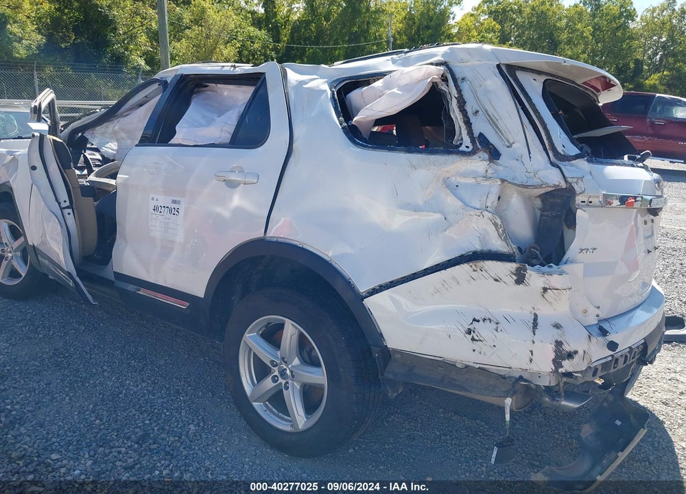 2017 FORD EXPLORER VIN: 1FM5K8D82HGD21874