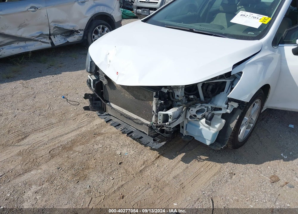 2018 CHEVROLET CRUZE LT AUTO VIN: 1G1BE5SM7J7205243