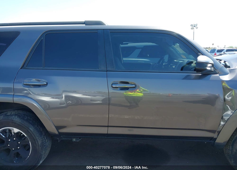 2017 TOYOTA 4RUNNER SR5 VIN: JTEBU5JR2H5445972