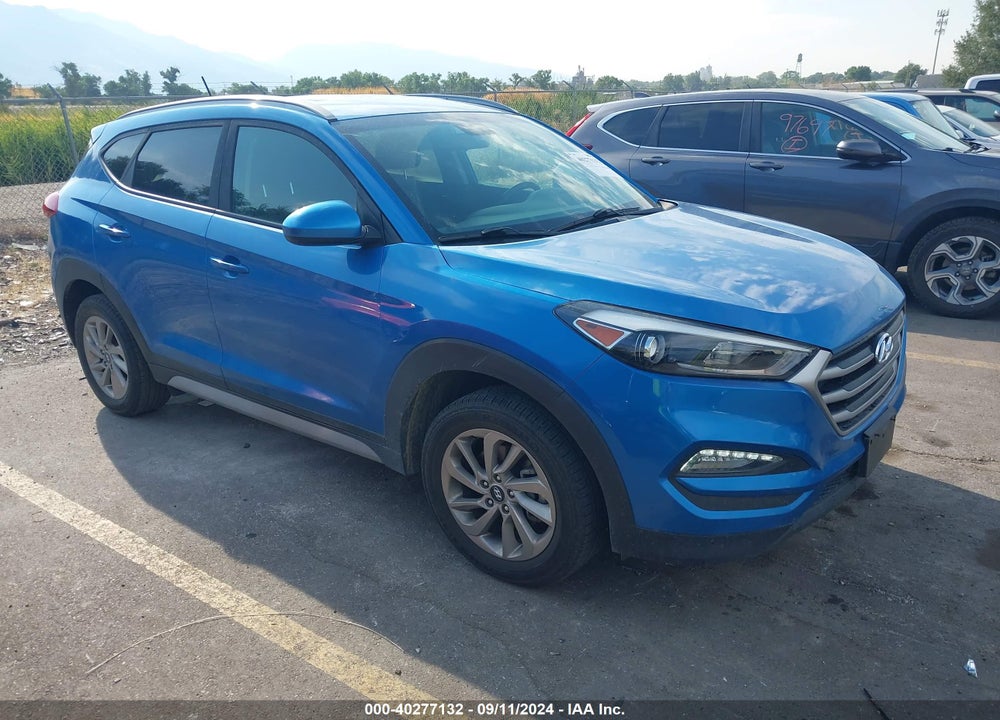 2017 HYUNDAI TUCSON SE VIN: KM8J3CA43HU465290