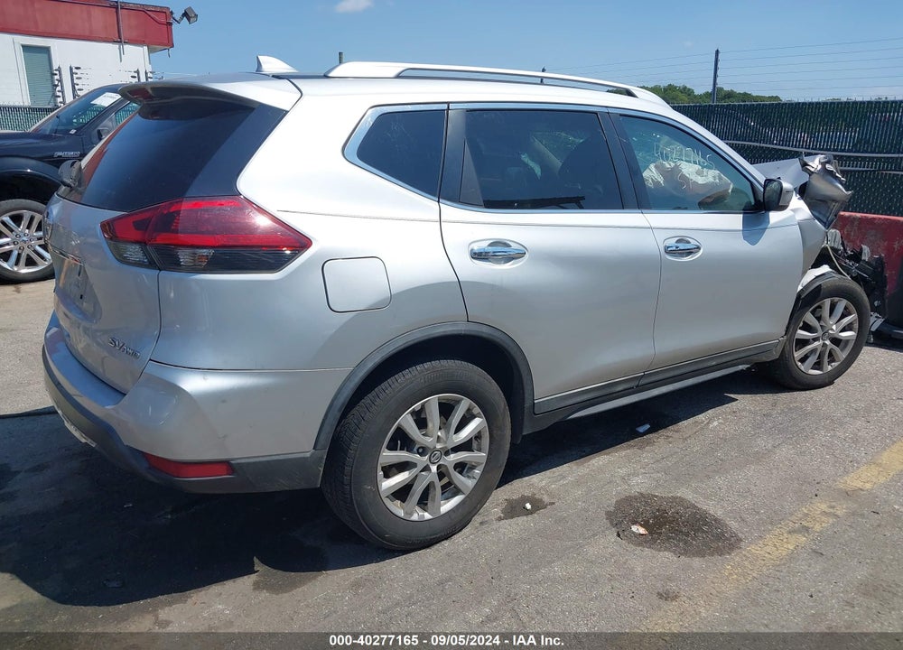 2018 NISSAN ROGUE SV VIN: KNMAT2MVXJP560601