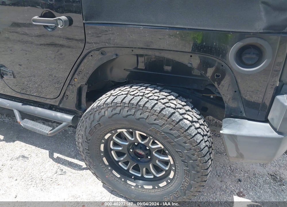 2015 JEEP WRANGLER UNLIMITED SPORT VIN: 1C4HJWDG3FL565568