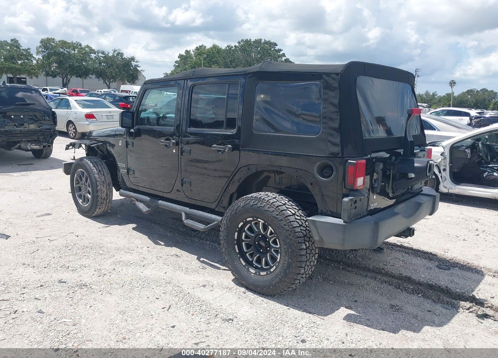 2015 JEEP WRANGLER UNLIMITED SPORT VIN: 1C4HJWDG3FL565568