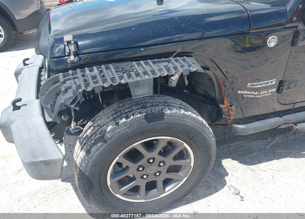 2015 JEEP WRANGLER UNLIMITED SPORT VIN: 1C4HJWDG3FL565568