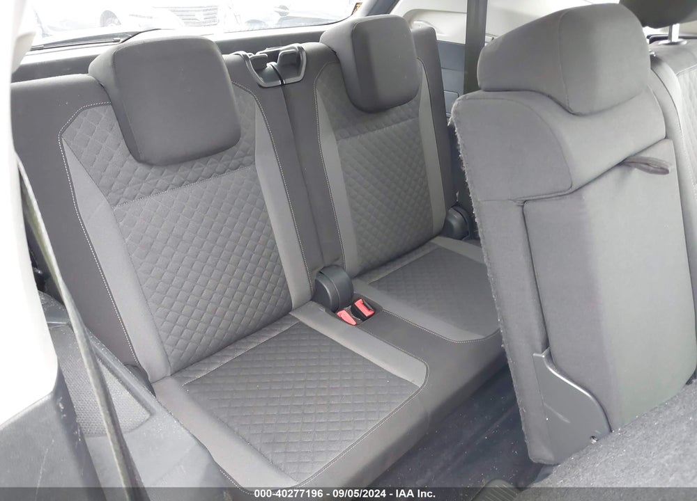 2018 VOLKSWAGEN TIGUAN 2.0T S VIN: 3VV1B7AX3JM019662