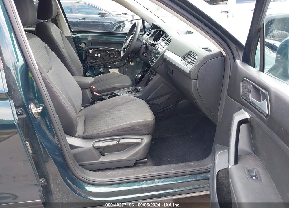 2018 VOLKSWAGEN TIGUAN 2.0T S VIN: 3VV1B7AX3JM019662