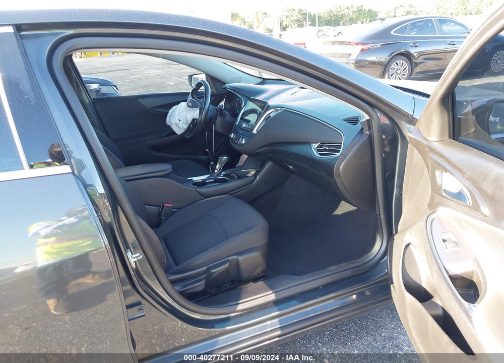 2017 CHEVROLET MALIBU 1LT VIN: 1G1ZE5ST4HF197592
