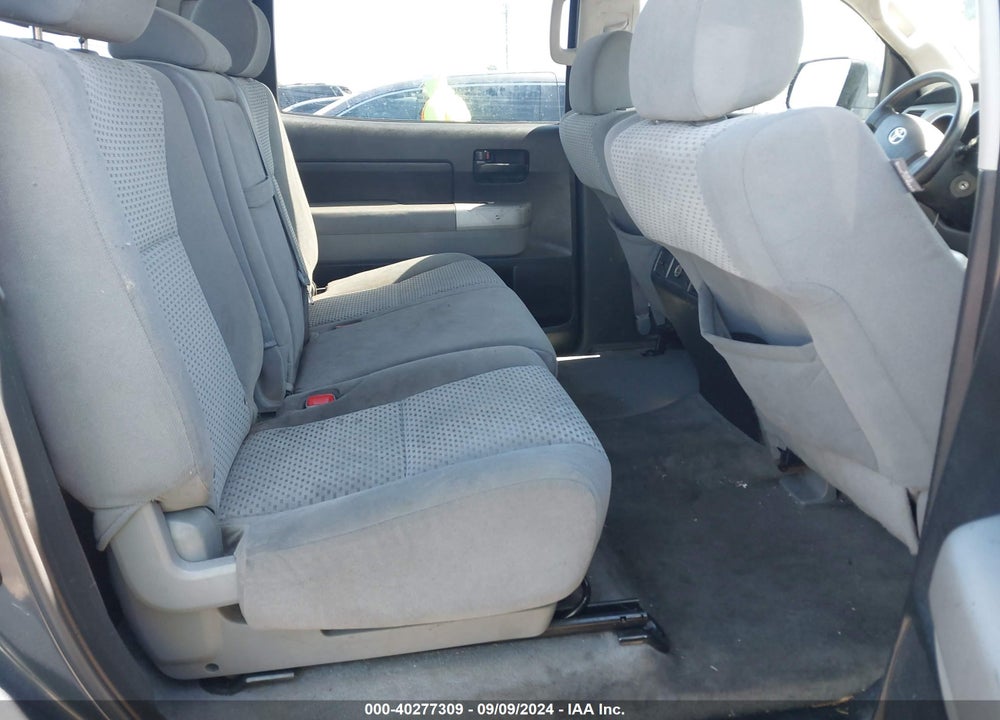 2007 TOYOTA TUNDRA SR5 5.7L V8 VIN: 5TBEV541X7S462170