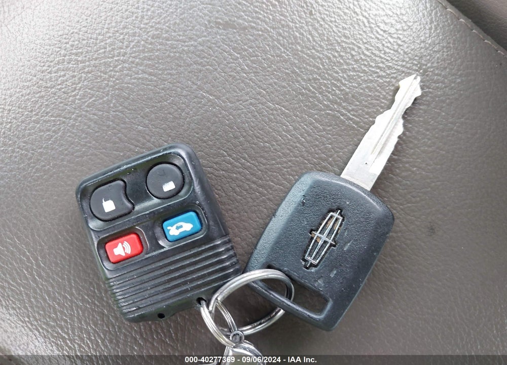 2004 LINCOLN LS VIN: 1LNHM86S04Y636516