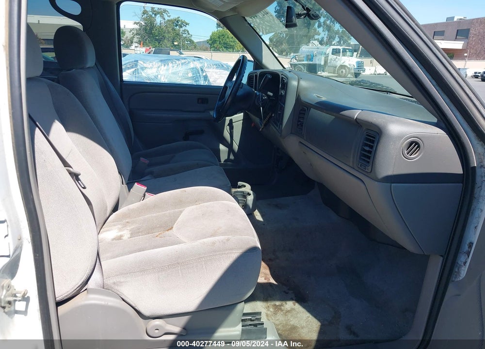 2005 GMC YUKON VIN: 1GKEC13V25J140986