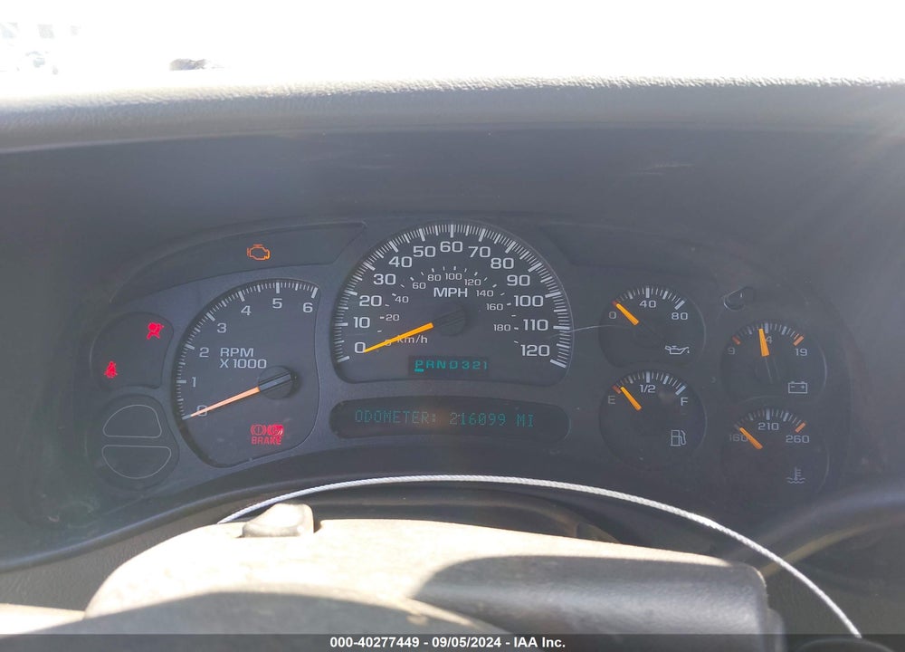 2005 GMC YUKON VIN: 1GKEC13V25J140986