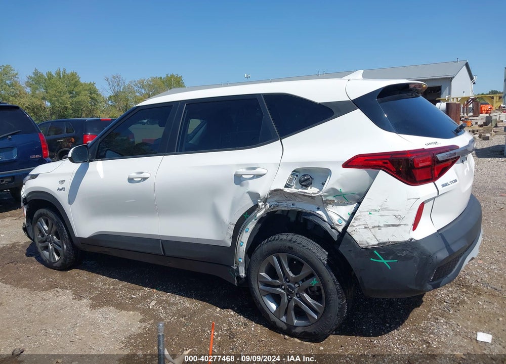 2022 KIA SELTOS LX VIN: KNDEPCAA6N7283786