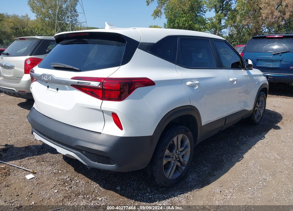 2022 KIA SELTOS LX VIN: KNDEPCAA6N7283786