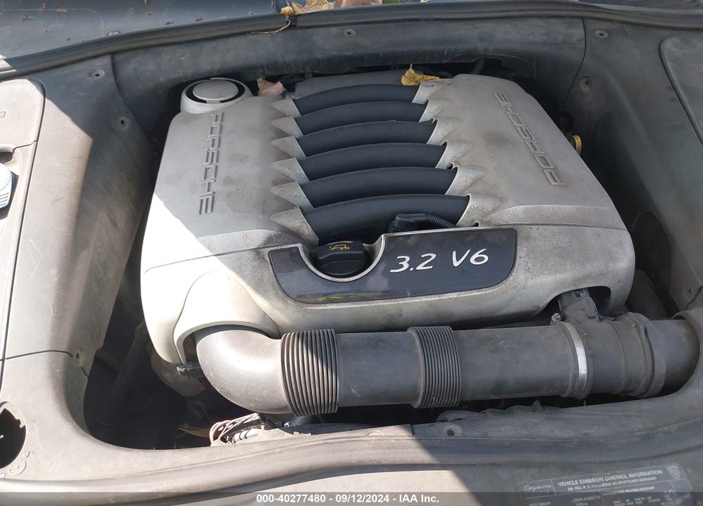 2005 PORSCHE CAYENNE VIN: WP1AA29P15LA24535