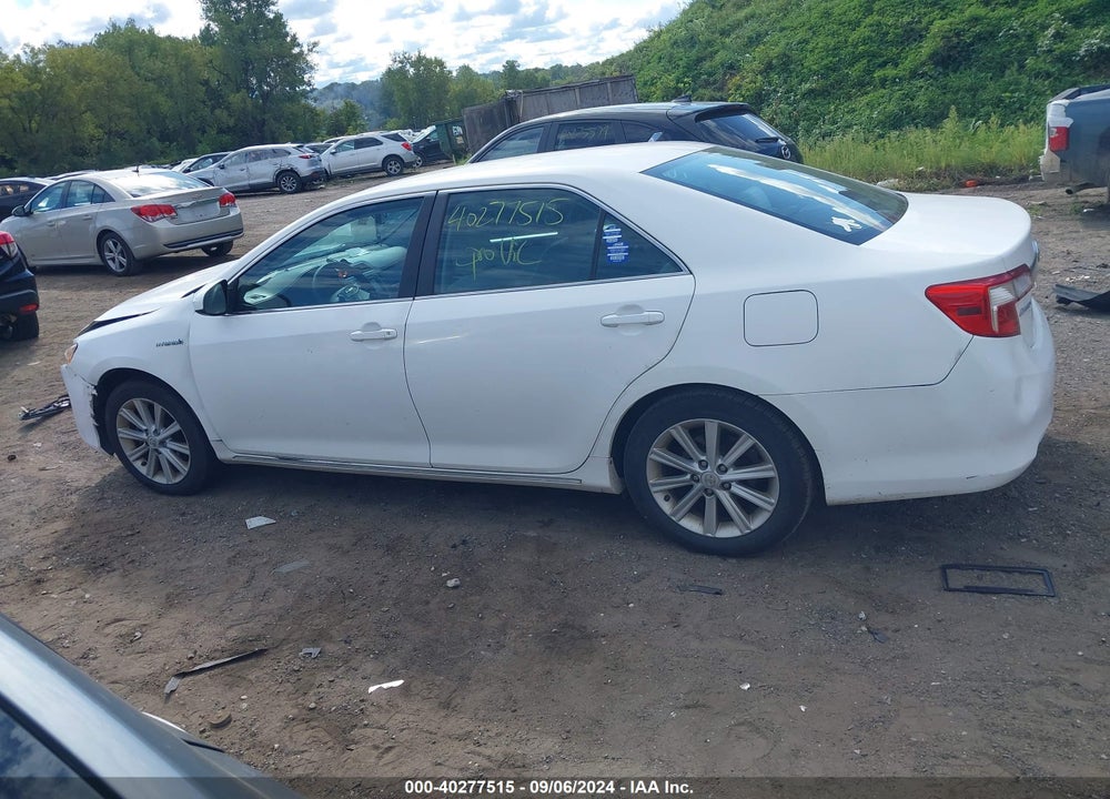 2014 TOYOTA CAMRY HYBRID XLE VIN: 4T1BD1FK8EU105232
