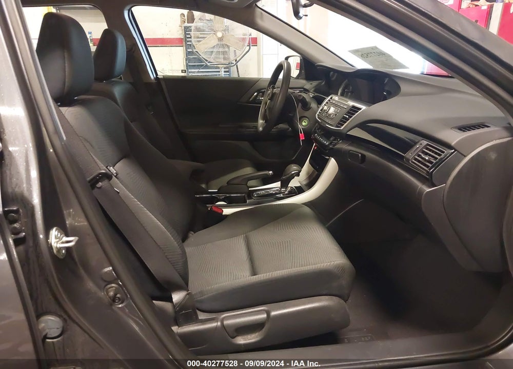 2017 HONDA ACCORD LX VIN: 1HGCR2F30HA230080