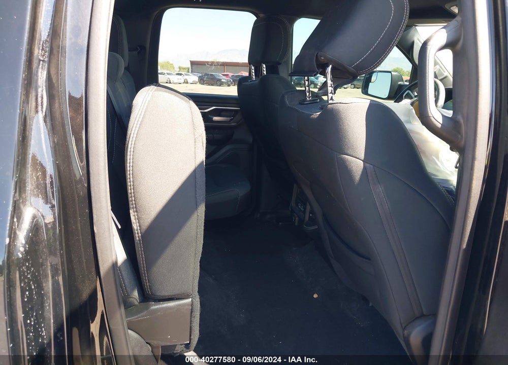 2022 RAM 1500 BIG HORN QUAD CAB 4X4 6'4 BOX VIN: 1C6RRFBG5NN287332